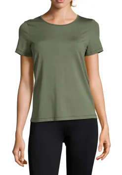 essential tee
