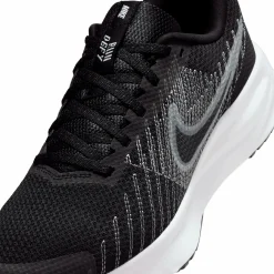 nike run defy w
