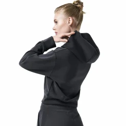 p v-neck hood w